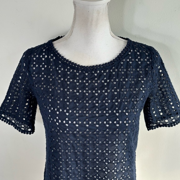 LOFT Navy Geometric Eyelet Blouse Top Cotton Size XS Petite - Picture 2 of 7